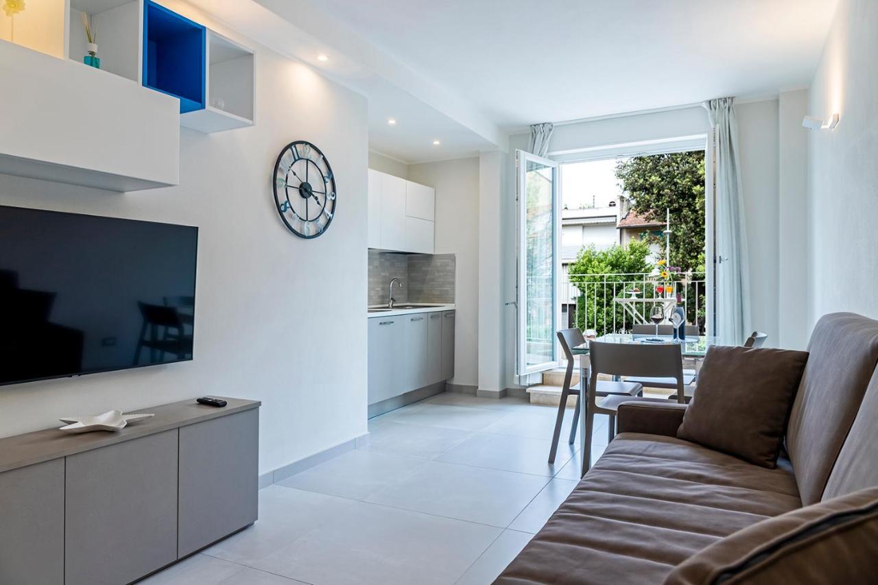 Versilia Residence - Colombo Лидо Ди Камайоре Екстериор снимка