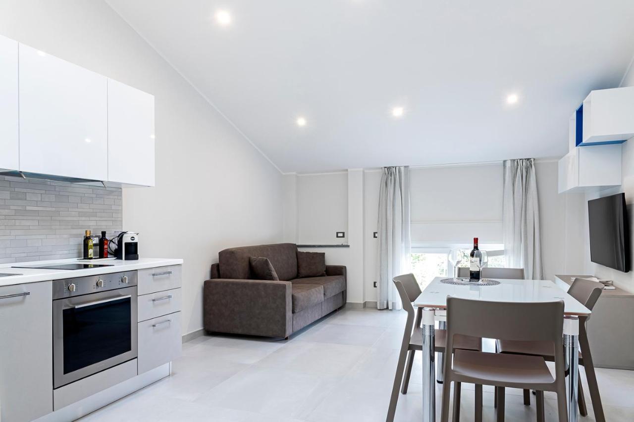 Versilia Residence - Colombo Лидо Ди Камайоре Екстериор снимка